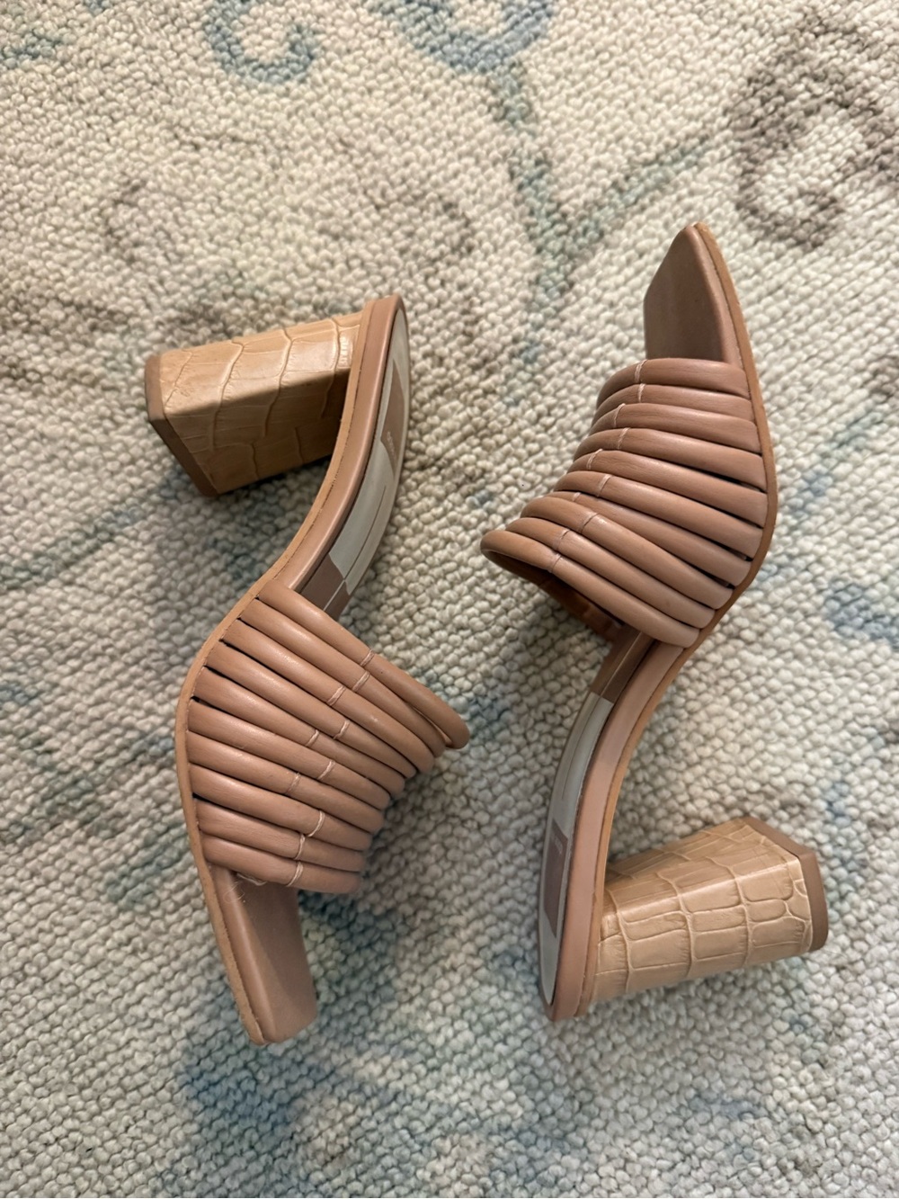 Dolce Vita Tan Block Heel - Picture 4 of 9